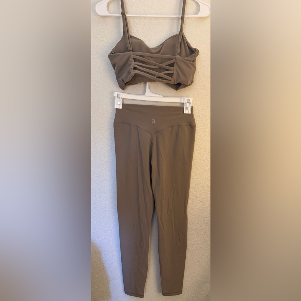 BuffBunny Taupe Cross-Front Sports Bra & High-Waist Leggings Set - Picture 3 of 5